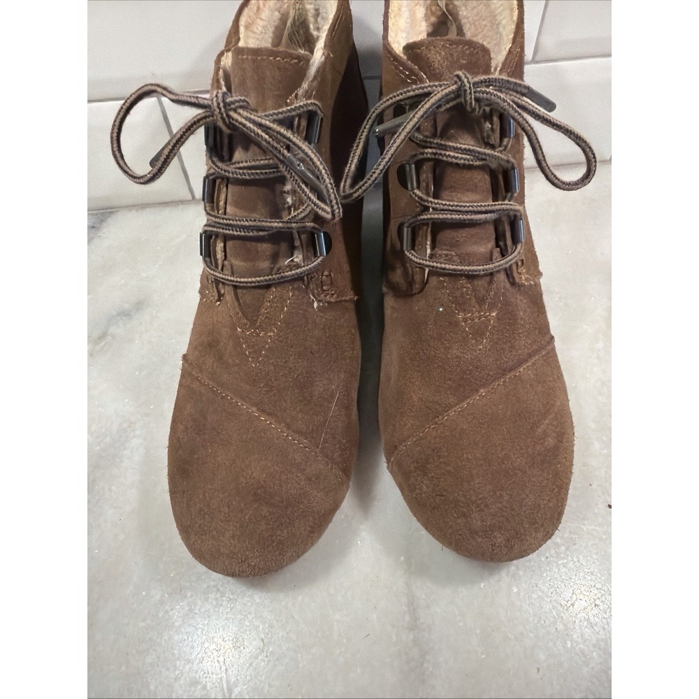 Tom's Desert Wedge Brown 2.75" Wedge Heel Booties Leather Size 9 - Picture 2 of 10